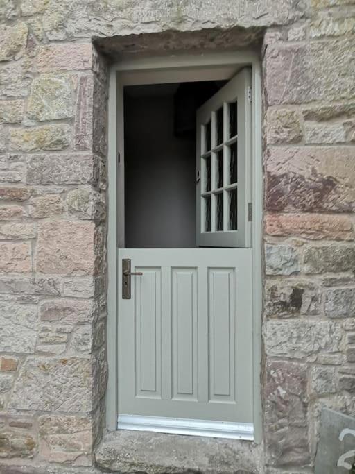Converted Cattle Barn Overlooking Strangford Lough Newtownards Ngoại thất bức ảnh